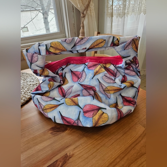 LeSportsac NYBG Collaboration Easy Shoulder Bag NWT Rare! - Picture 2 of 10